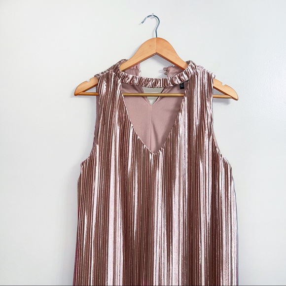 Pleated Velvet Pink Dress - Picture 1 of 6